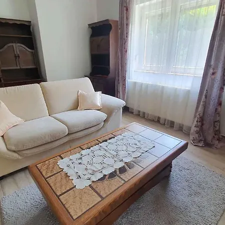 Apartment In - Balaton 40474 Zamardi