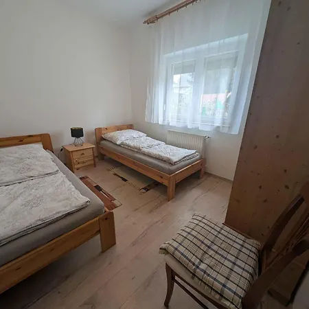 In - Balaton 40474 * Zamárdi